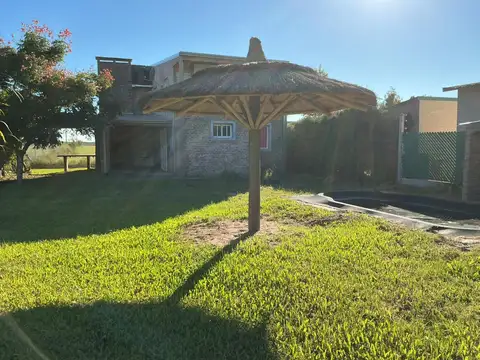 CASA EN VENTA LOTEO PUNTA ARENA , CAYASTA SANTA FE
