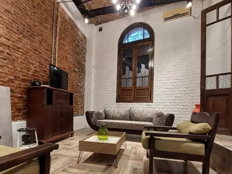 Casa 7 ambientes con 2 baños