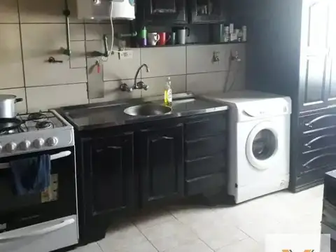 Departamento en venta - 2 Dormitorios 1 Baño - 48Mts2 - Berazategui
