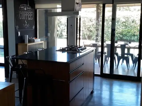 Casa en Alquiler Temporal en Lagos Del Norte, USD 5.500