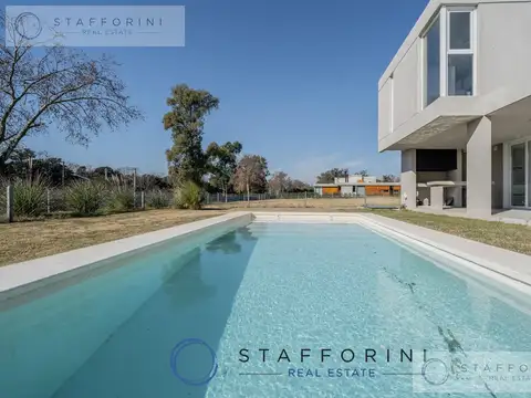 Espectacular Casa con Diseño Único en Venta - Greenville Polo & Resort