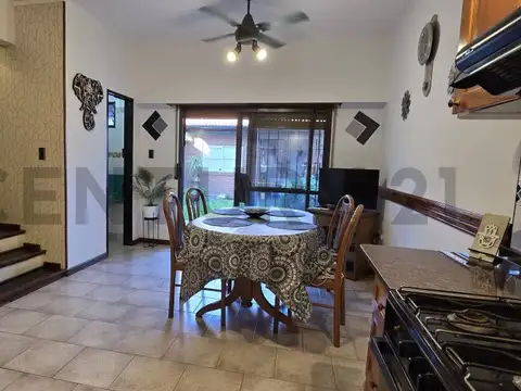 Casa en Venta con 1 cochera