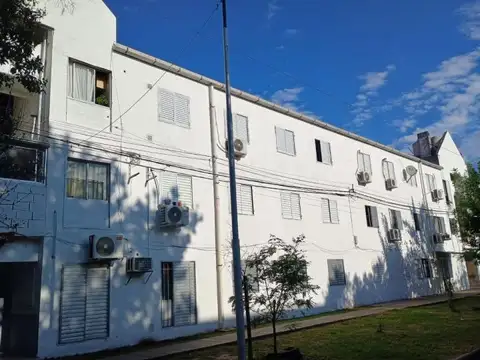 Venta, dpto 3 dormitorios vista al frente con cochera - Fonavi Oeste - San Lorenzo - Lote o veh...