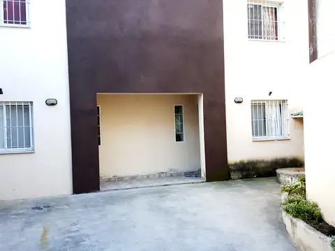 Lindo departamento a cinco minutos del centro.