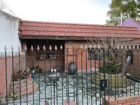 486 e/ 11 y 12 1600, Piso 0