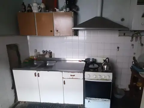 Casa 5 ambientes con 1 baño