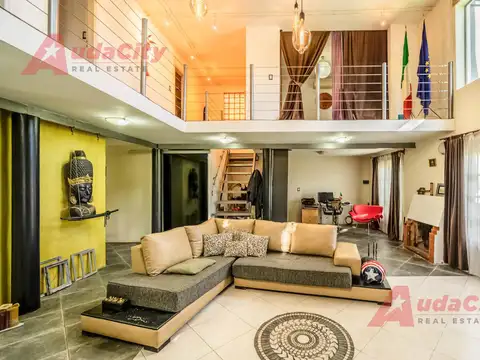 Casa en Venta con 1 cochera