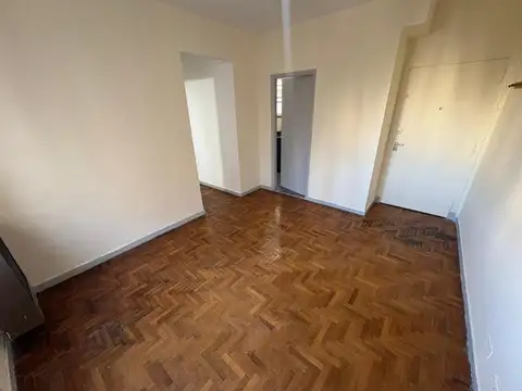 Alquiler departamento 3 ambientes frente a plaza Las Heras