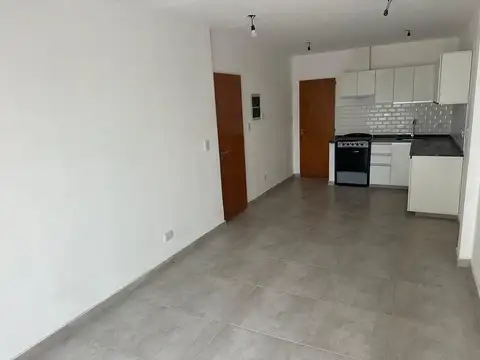 Depto Tipo Casa en Venta en Ciudad Jardin Del Palomar, USD 68.000