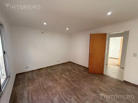 Depto Tipo Casa en Alquiler 40 años