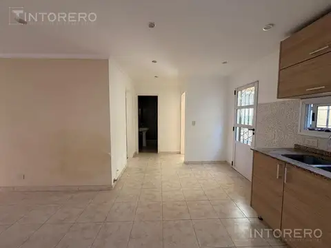 Depto Tipo Casa en Alquiler de 2 dormitorios
