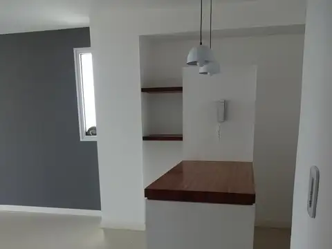 Calle 13 e/ Av. y 16 - Ed. CICAR  5° D