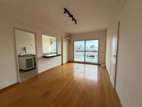 Húsares 2200, Piso 14