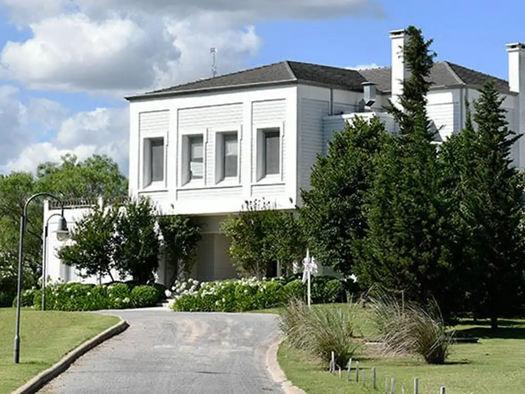 Áreas comunes piscina, club-house en Everlinks Golf