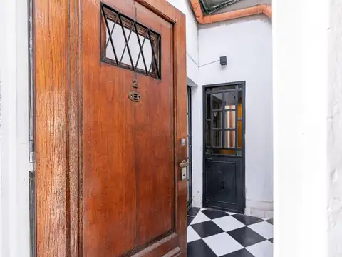 Depto Tipo Casa en Venta en Villa Pueyrredón, USD 140.000