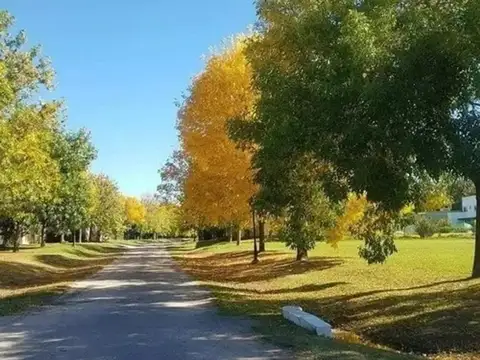 RBS. GRAN LOTE EN CARDALES VILLAGE. CON ESCRITURA