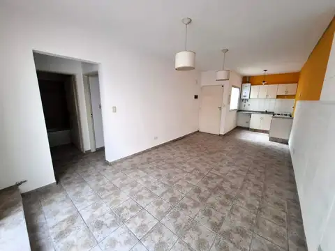 Depto Tipo Casa en Venta de 2 ambientes