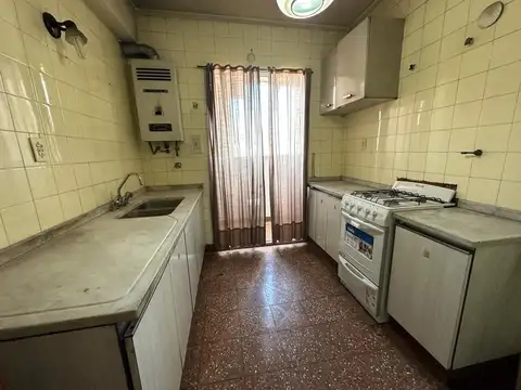 ALQUILER DEPARTAMENTO 3 AMB, BALCON AMPLIO. APTO PROFESIONAL. MORON CENTRO