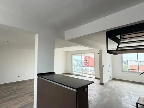 Departamento en venta  en Dos Plantas en Tigre
