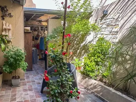 VENTA PH EN CIUDADELA 3 AMBIENTES CON PATIO