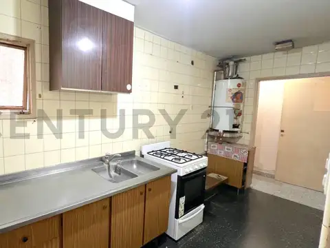 Departamento 7 ambientes con 2 baños
