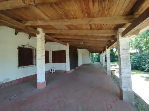 Casa en Venta en Coronel Dominguez, USD 170.000