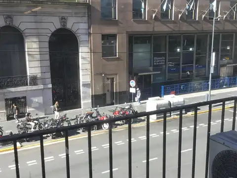 VENTA DEPARTAMENTO CENTRO 3 AMB C/PATIO IDEAL OFI c/ COCHERA