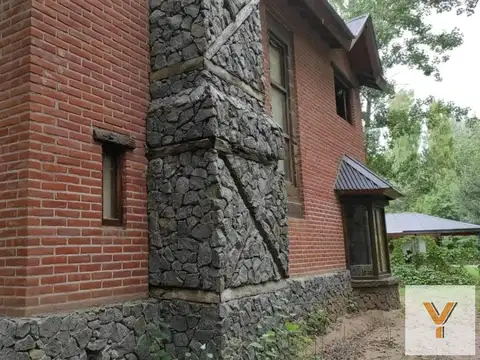 Casa 5 ambientes con 2 baños