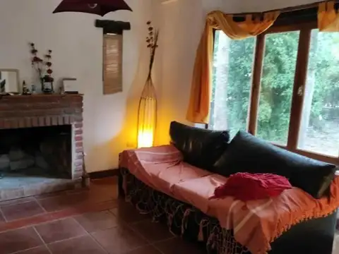 Casa en venta - 4 Dormitorios 2 Baños - Santa Teresita