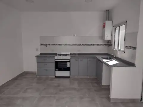 Depto Tipo Casa en Venta en Villa Saenz Peña, USD 79.000