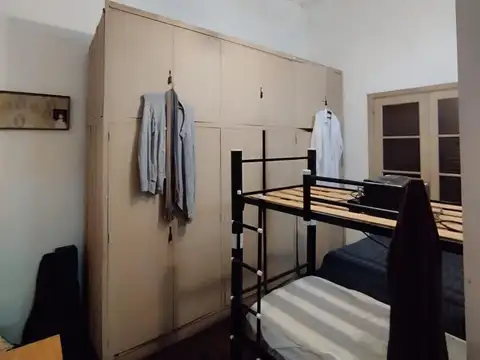 Casa multifamiliar en lote de 428m2 parque y cochera