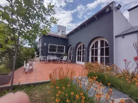 Acceso 16 Julio 7 700, Piso 0