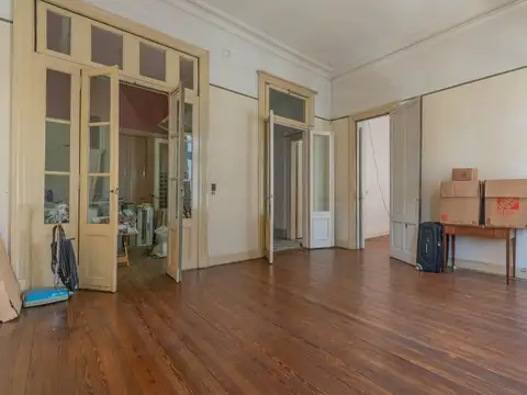 Departamento en Venta de 6 ambientes