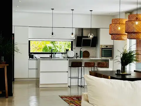 Casa en Venta en Arturo Seguí, USD 340.000