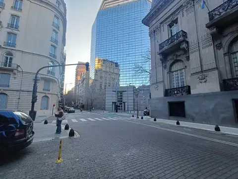 3 AMB EDIFICIO RACIONALISTA PROXIMO A CANCILLERIA