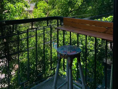 2 Amb con Balcón al Frente! Cochera y Baulera, Apto Profesional.