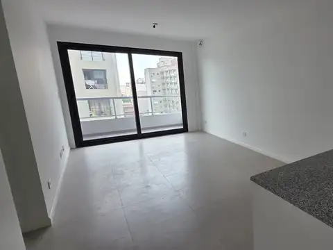 Departamento en Alquiler en Caseros, $ 640.000