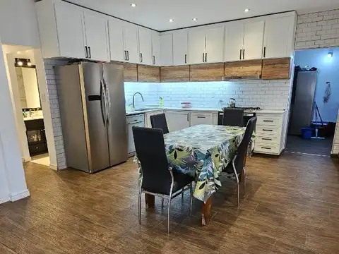 Castelar Norte Parque Ayerza chalet a Nuevo