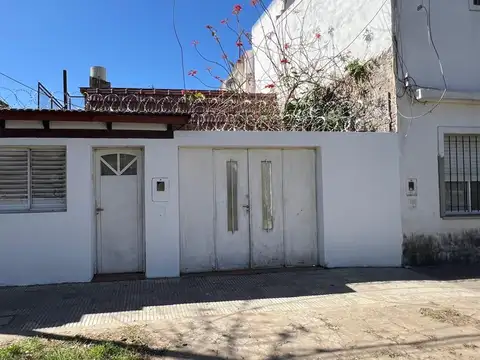 Casa a refaccionar - Apta crédito - Barrio Cura