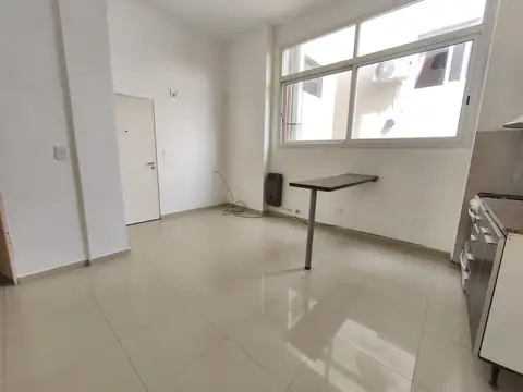 Moreno al 2600 entre Lacroze y Pco Rodríguez