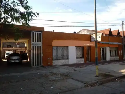 Venta | Casa y Local Comercial | Cochera | Capitán Bermúdez | Barrio Villa del Prado
