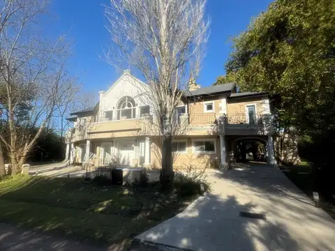 Casa  en Alquiler en Sausalito, Pilar, G.B.A. Zona Norte