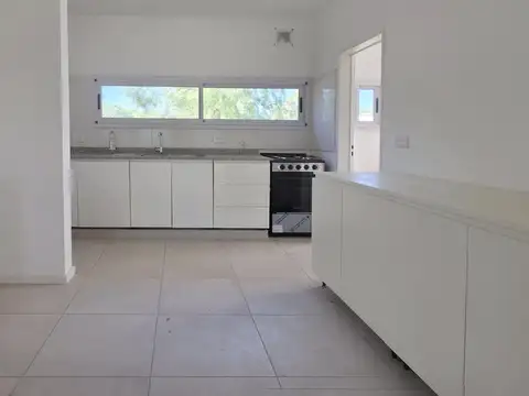 Casa en Venta en Pilar del Este - Santa Emilia, USD 145.000