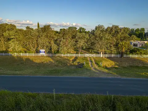 Chacrita  1,35 Has. a 10 Min. de Capilla del Señor