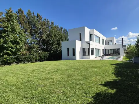 Casa en Venta de 5 dormitorios