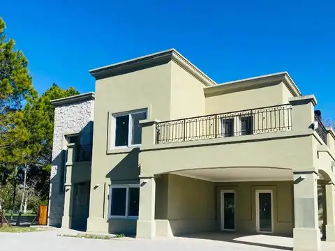 Casa en Venta en Club Miralagos, USD 280.000