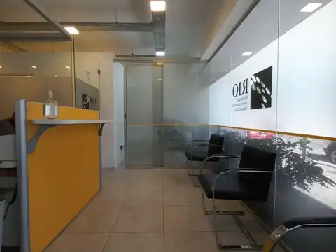 Local en Venta en Plaza Mitre, USD 95.000