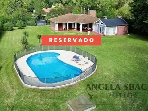 Hermosa Casa quinta en Barrio parque el Remanso. RESERVADA 