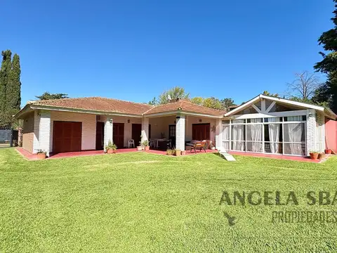 Hermosa Casa quinta en Barrio parque el Remanso. RESERVADA 