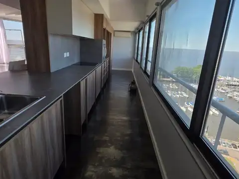 Departamento en Alquiler de 3 dormitorios